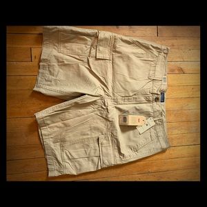 Levi’s Carrier Cargo Shorts Size 36